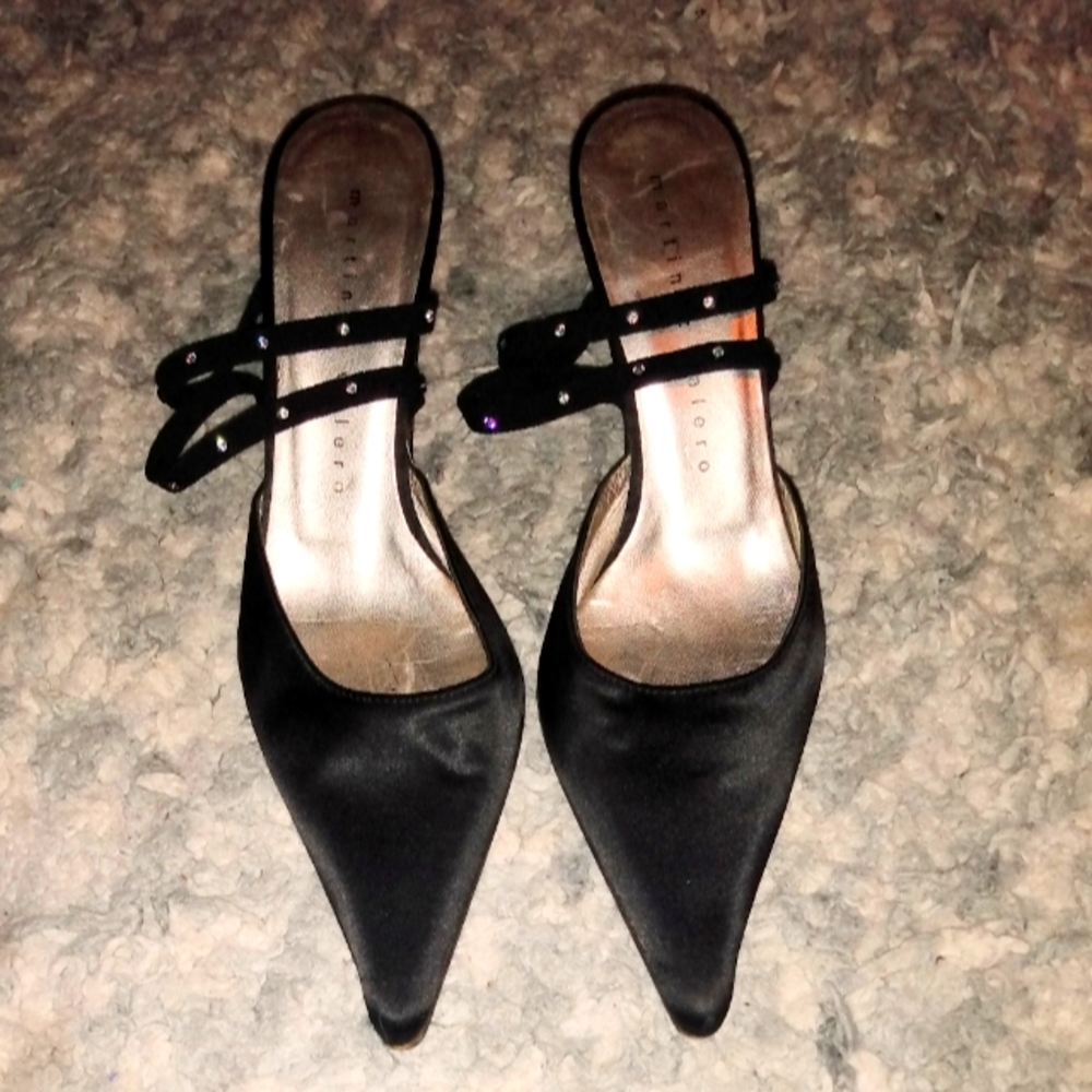 2/$20 Martinez Valero Vintage Heels